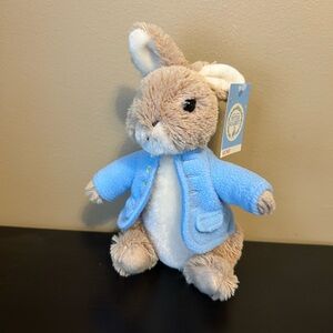 Gund 4048907 Classic Beatrix Potter Peter Rabbit Stuffed Animal Plush, 6.5-Inch